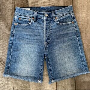 GAP Woman’s Puff Sleeve Denim Top Size Small NWT